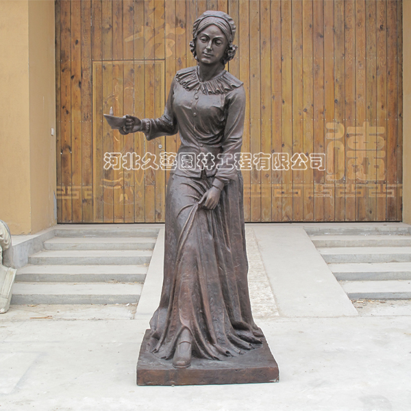 �϶���У�@�~��